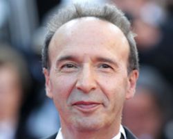 WHAT IS THE ZODIAC SIGN OF ROBERTO BENIGNI?